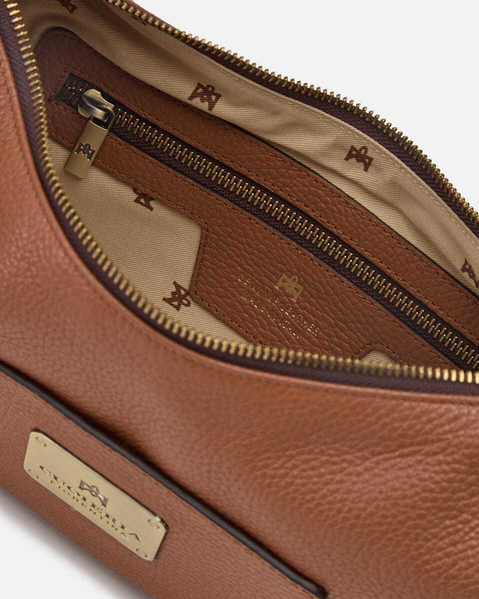 Bella selleria large croissant Caramel  - Borse A Spalla - Borse Donna - Borse - Cuoieria Fiorentina